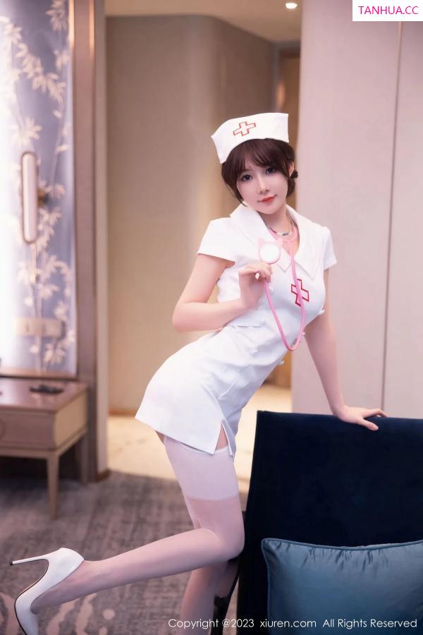婠婠么  [XiuRen]高清写真图 2023.02.06 No.6221 婠婠么 护士服丝袜第2张图片